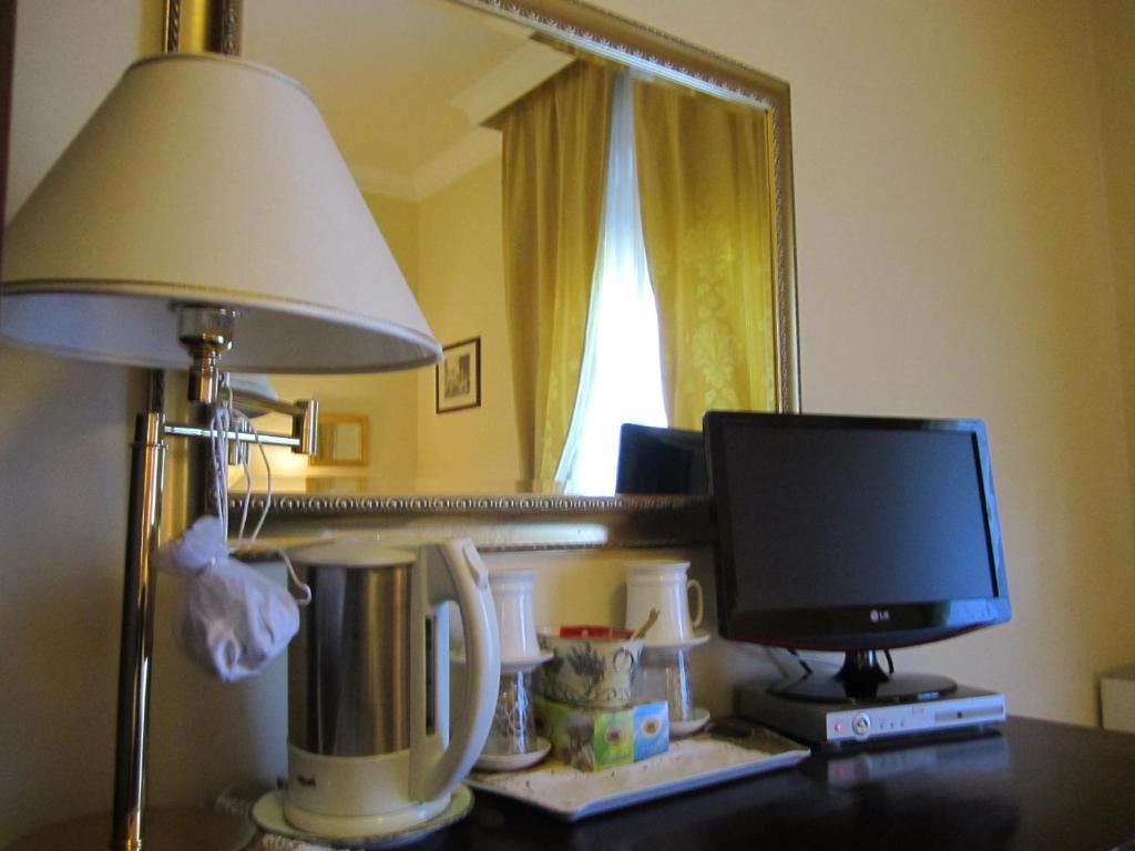 Hotel Villa Castellani Mogliano Kamer foto